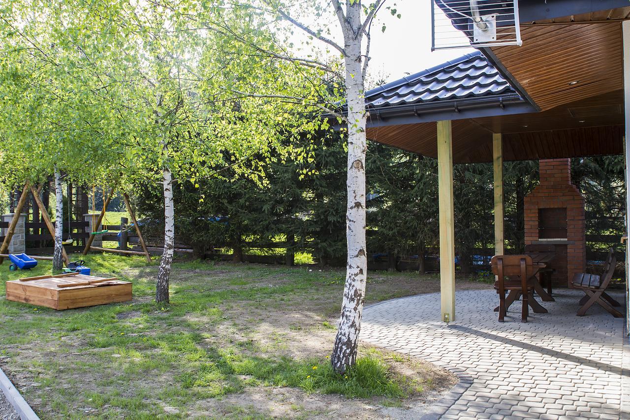 "Miedzy Gruszka A Sanem" Apartment Lesko Exterior photo